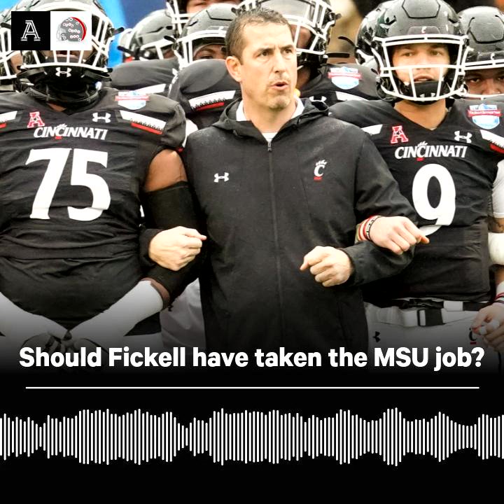 🎙4 to 6 with A&B
Did former #OhioState coach Luke Fickell make the wrong choice to turn down #MichiganState?
"Fickell could have fit in well for a long period of time and it would have made sense for him career wise" - @AriWasserman
Full Episode 🎧: http://listen.theathletic.com/4to6?sid=t-o-h