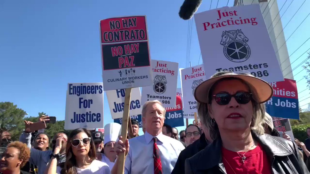 🗣️ Station Casino workers are rising up and organizing because they want to be treated fairly. Thank you @TomSteyer for your solidarity with workers fighting for a contract.
One job should be enough! #ContractNow #1job cc: @Palms