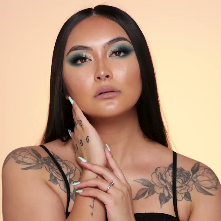 Happy National LASH DAY, #MorpheBabe! 😘🖤Tasha (IG:itsstashi) shows us how easy it is to apply our Premium Lashes using our new Lash Applicator!
Shop any 2 Morphe Premium Lashes for $18 ($24 value) on http://Morphe.com + Morphe stores! 👁️👁️
