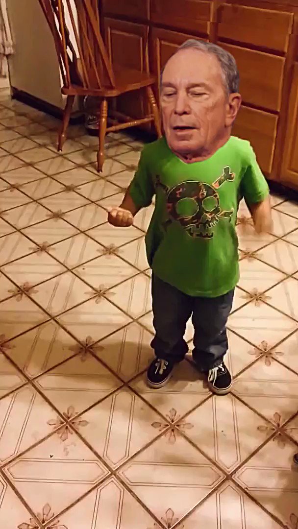 OMG!! Who Did This ?
HYSTERICAL! 😂🤣😂🤣😂
@MikeBloomberg in real time!
👇👇👇