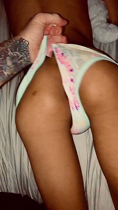 Yeah I have a stuffed animal I would cuddle with 🤫...... https://t.co/LmQOAxTIa1<a href="/tag/newprofilepic"class="tags"><span>#newprofilepic</span></a>