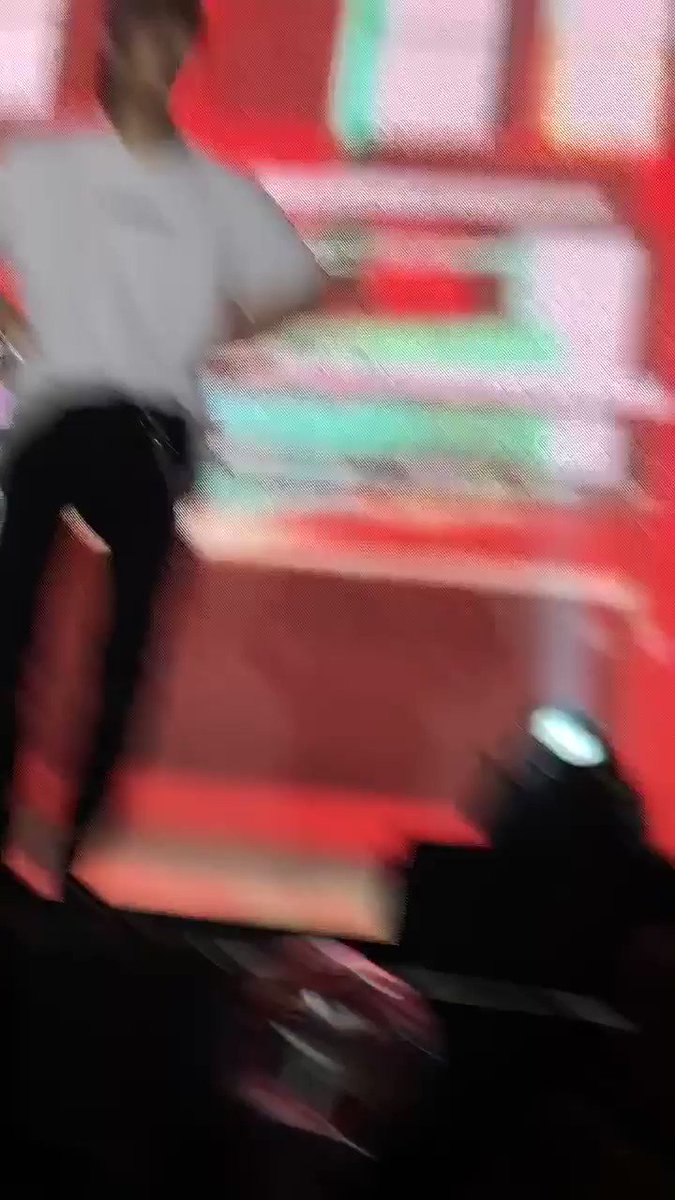 ちょっと画面酔いするかも🤣#SKZUNLOCKinSJ