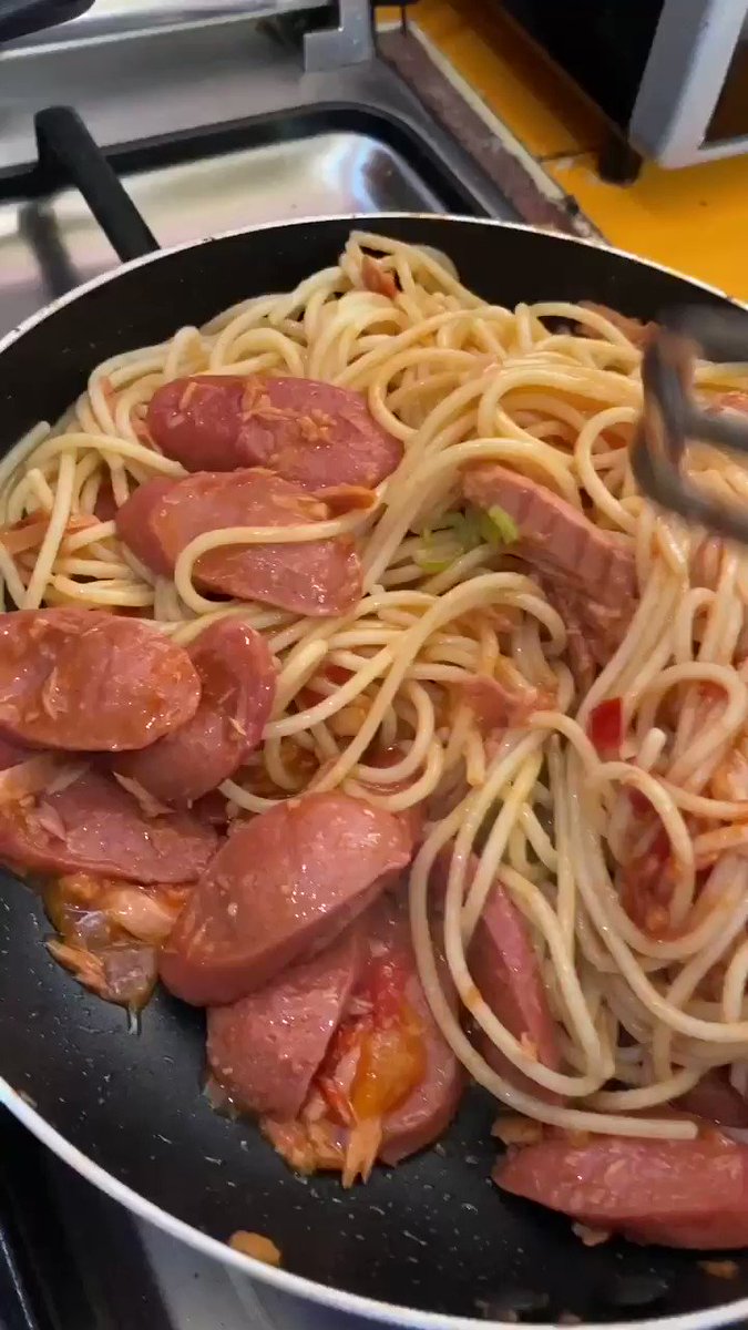 Making this right now.....who’s hungry? 😉☺️😘🥙#altercebu#cebualter