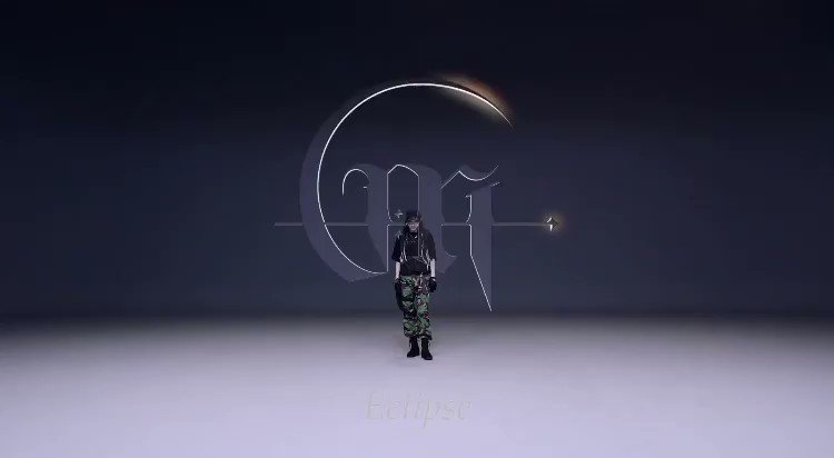yall really missing out here. MOONBYUL has been braking gender roles since dabute and you still dont stan...
shame on you guys
also, ECLIPSE is an absolute bop
#mamamoo #moonbyul #EclipseMoonbyul