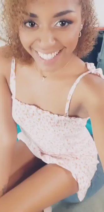 Had such a great day today shooting for @mofosnetwork ! 😜 https://t.co/s4DAoAtppB<a class="tags" href="/tag/mofosnetwork">@mofosnetwork</a>