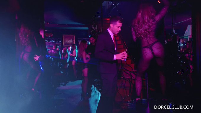 La tr&egrave;s sexy @AmiltonJennifer et @paulina_soul au prisent avec une queue bien juteuse ... voir la vid&eacute;o<a class="tags" target="_blank" title="On Twitter" href="/?out=eyJ0eXAiOiJKV1QiLCJhbGciOiJIUzUxMiJ9.eyJpYXQiOjE3MjM5NDI4MTIsImlzcyI6InR3cG9ybnN0YXJzLmNvbSIsIm5iZiI6MTcyMzk0MjgxMiwiZXhwIjoxNzU1NDc4ODEyLCJyZWRpcmVjdF91cmwiOiJodHRwczovL3R3aXR0ZXIuY29tL0FtaWx0b25KZW5uaWZlciJ9.f-huROYpeT_6seJ9_nThpn7te1abwta9Ssx9ggtxqhzRdh3udHB3wVp81mEQCzr0EoNvppD8bhsKoZnzSnkWvw">@AmiltonJennifer</a><a class="tags" href="/tag/paulina_soul">@paulina_soul</a><a href="/tag/freeporn"class="tags"><span>#freeporn</span></a><a href="/tag/luxure"class="tags"><span>#luxure</span></a><a href="/tag/threesonme"class="tags"><span>#threesonme</span></a>