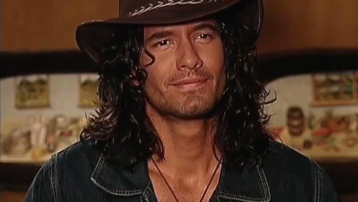 @MarioCimarro #JuanReyes 😍 😍
.
No se pierdan el capítulo de hoy 👏👏
#pasiondegavilanes de Lunes a Viernes a las 18:00 horas @novatdt
En 🇪🇸 #nosgustalobueno 👏👏
#PasionDeGavilanes #GavilanesNova
#JuanReyes
#mariocimarro 😍
#nosgustastú 😜
#puramagia