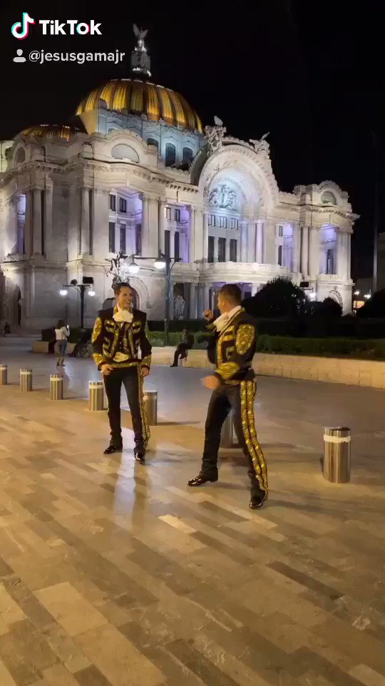 #JLoTikTokChallenge con @jesusgamajr y @chadbi_ desde Bellas Artes en la #CDMX
#VisitMexico