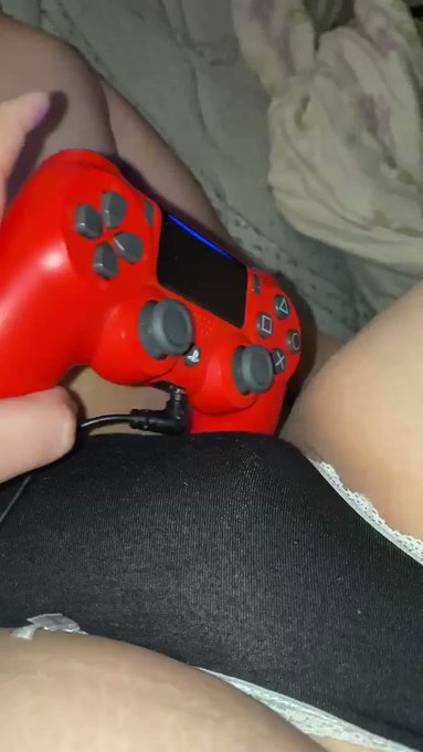 Accidentally dropped my controller when it was vibrating. It got me thinking if I should maybe fuck myself<a href="/tag/anal"class="tags"><span>#anal</span></a><a href="/tag/creampie"class="tags"><span>#creampie</span></a>
