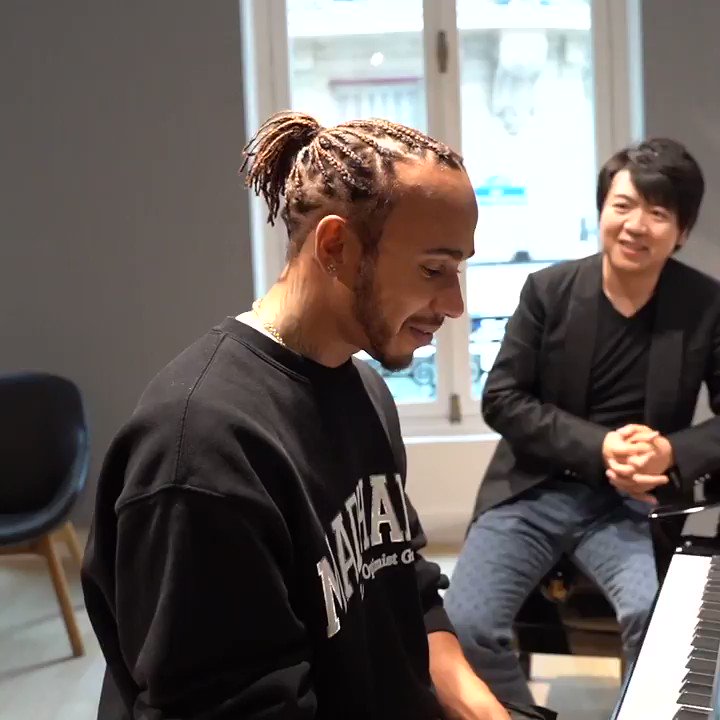 RT @VertigoF1: Lewis Hamilton playing Adele?
https://t.co/tvj8cQplp0