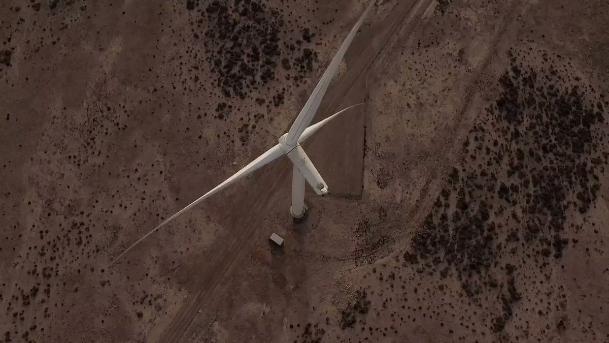 The access to energy in Africa is the lowest in the world ⚡️ In line with our commitment to deliver cleaner, more reliable and affordable energy in the region, we take enormous pride building the 1st wind farm in the Republic of Djibouti 🇩🇯
https://www.siemensgamesa.com/en-int/newsroom/2020/02/200225-siemens-gamesa-djibouti-en …