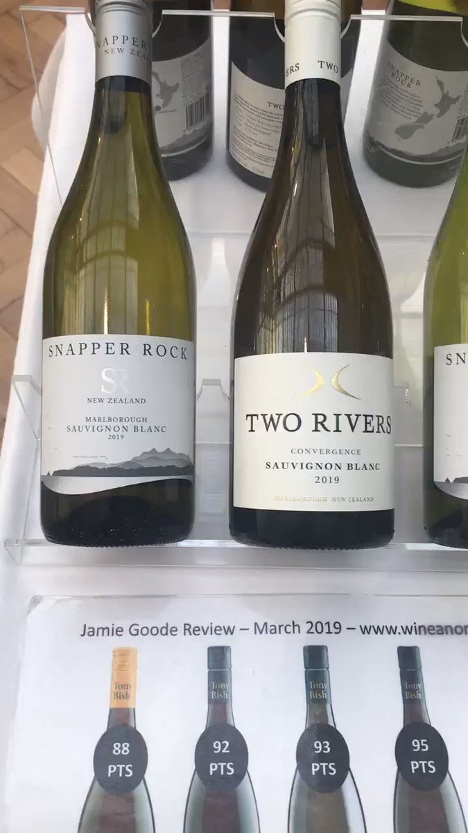 Yummy kiwi and Aussie lusciousness to taste @sittastings #london #sitt on table 24 today with @AntipodeanSomm . Check out the new #fiana #cloudybutfinechardy #lvfizz and lots of news vintages of @TwoRiversWineNZ @SnapperRockWine
