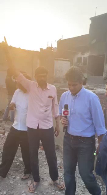 दिल्ली के दंग़ो की सबसे ईमानदार ग्राउंड रिपोर्ट। क्योंकि पूरी कहानी कोई आपको बतायेगा नहीं। आज रात 9 बजे #DNA @ZeeNews पर