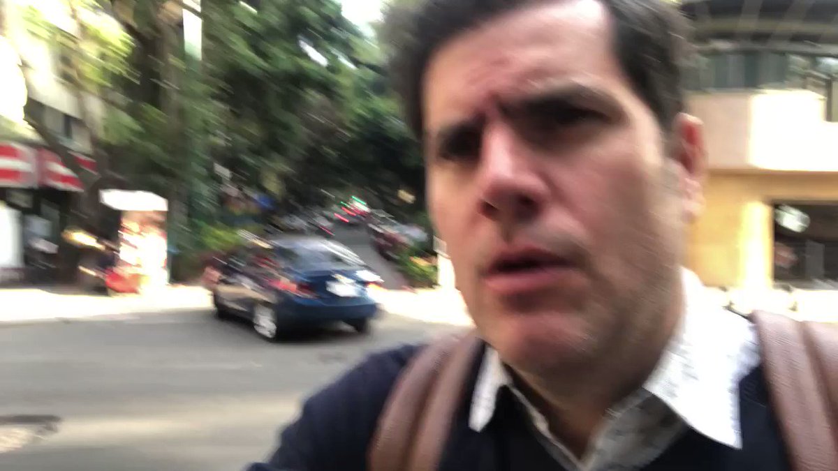 Gente por acá les dejo un mensaje. Hoy miércoles 26 de febrero me robaron mi bicicleta a las 4 de la tarde en avenida Amberes y paseo de Reforma #CDMX junto a 10 metros donde se encontraba un policía de la @SSP_CDMX y a 20 metros de la cámara de seguridad ID10205 ¿casualidad?