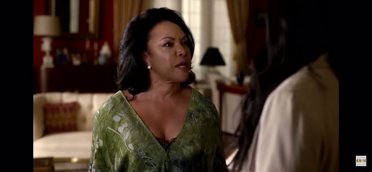 Can we just take a moment to appreciate Lady Mae Greenleaf for always getting in Grace shit 😂