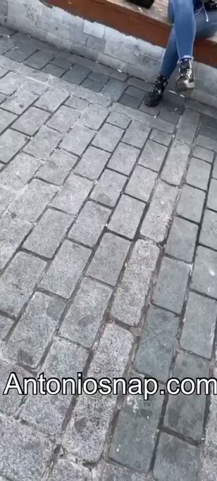 سكس عربي ?بالحديقة شفت وحدة عربية قاعدة ورحت ليها وكانت بالاول ترفض الكلام وبعدها قالت ماعندها مكان تروح