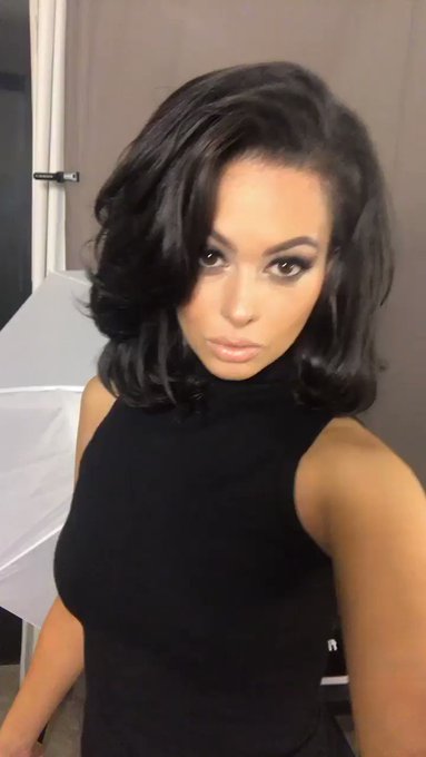 Yes, when you have naturally curly hair and it takes you an hour to straighten it, you will take videos<a href="/tag/welcometoredville"class="tags"><span>#welcometoredville</span></a>