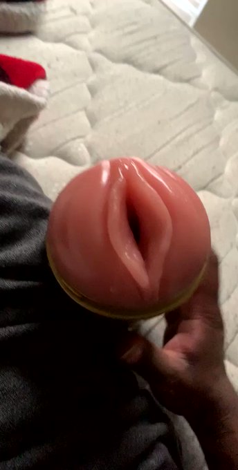 New Fleshlight Sex Toy.  Who wants to see me use it & who wants to be the toy ?
?
? Snapchat : No.Fucksdoe