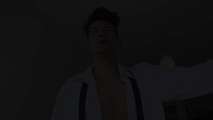 Pra que perder tempo, n?o é? 

Funcionário novo, o chefe tem que se apresentar ??

@TiagoSanXL e @Luccasantann