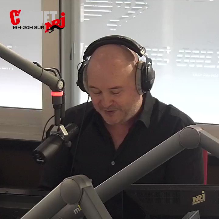 Cauet Officiel (@cauetofficiel) on Twitter photo 2020-03-16 16:51:19 Nouvel épisode des #ProgrammesTV qui ne devraient jamais se suivre 📺 #CCauetSurNRJ Vous en avez vous ? 😂 Nouvel épisode des #ProgrammesTV qui ne devraient jamais se suivre 📺 #CCauetSurNRJ Vous en avez vous ? 😂