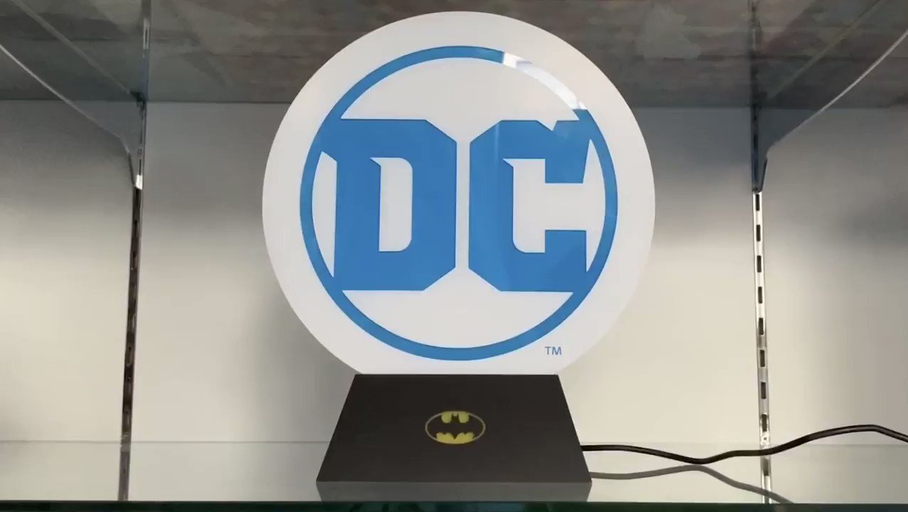 DC ロゴ　ライト　ボックス　コミック　インテリア Amazon | 【ホットトイズ・ライトボックス】『DC』ロゴ
