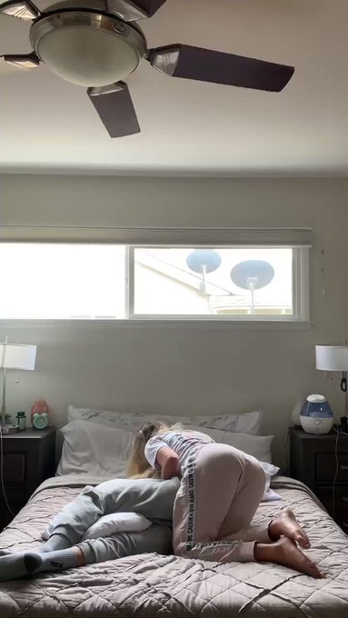Woke him up with my mouth ? https://t.co/ix5QE90DWT