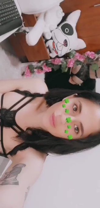 Keep this quarentine with me!! 😈😍
Online now 😼
https://t.co/VP5zsiy5xV #chaturbate #camgirl #sexystoner