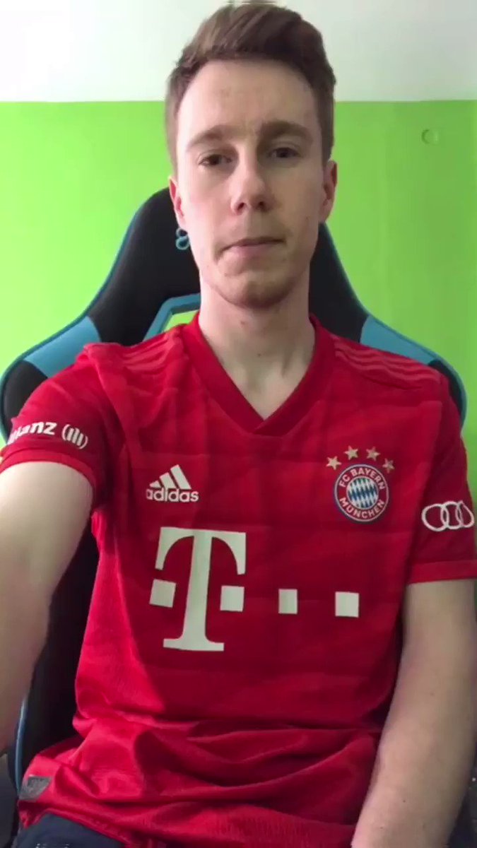 #StayAtHomeChallenge 🏡
Die Jungs lassen von Zuhause grüßen. 🎮⚽🧻
Jeder auf seine Art. 😜
Bleibt gesund!
#StaySafe #Stayhome
#fcbayernesports #FCBayern #esports