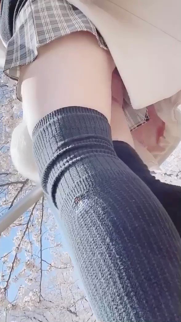 コスプレイヤーりずなのTwitterエロ動画4