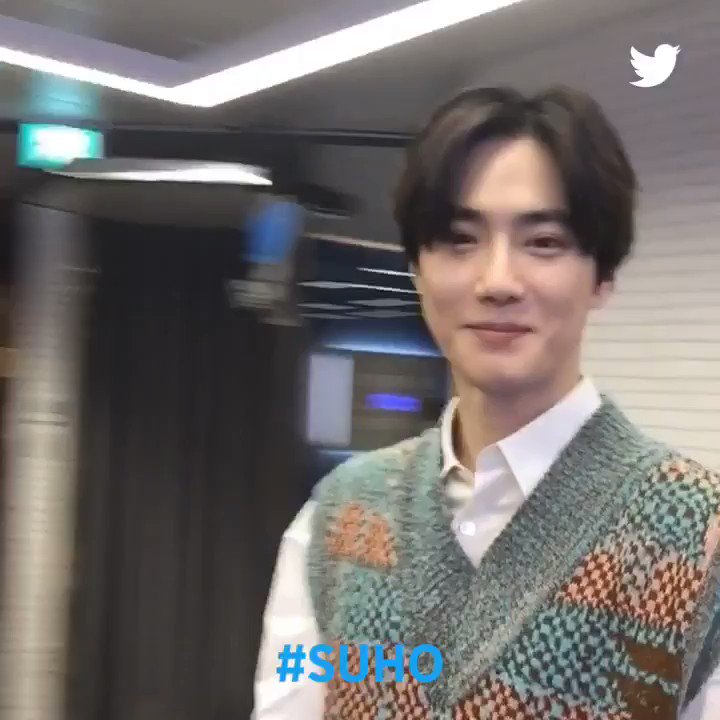 Can't help it~ We stan Kings and Queens WBK โจ
#AskSUHO #์ํธ #SUHO #์์ #EXO #weareoneEXO #์ํ์ #Self_Portrait #์ฌ๋ํ์