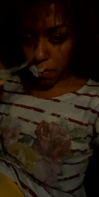 G&aacute;rgola stoner 🦇🦇 https://t.co/AHbreLfkNC