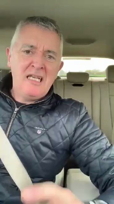 Can this Limerick man please do all the governments social distancing announcements from now on? https://t.co/nBL6ZSc3HW
