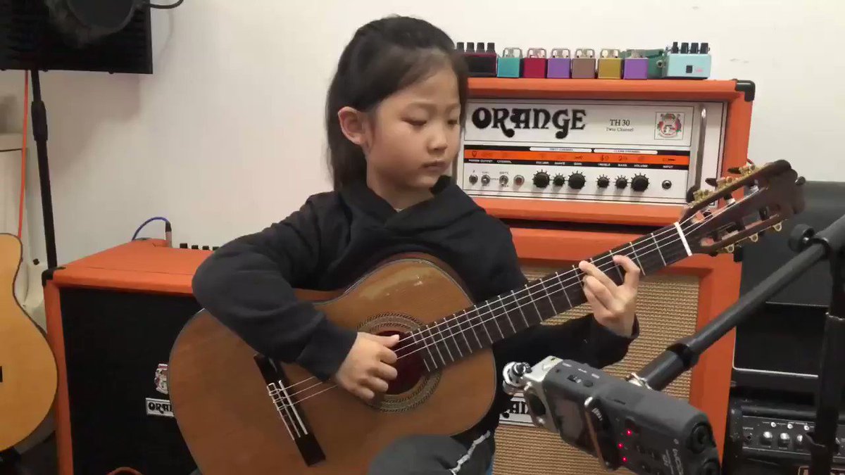 Six-year-old Miumiu performing “Fly Me to the Moon” in Nanjing, China several weeks ago.