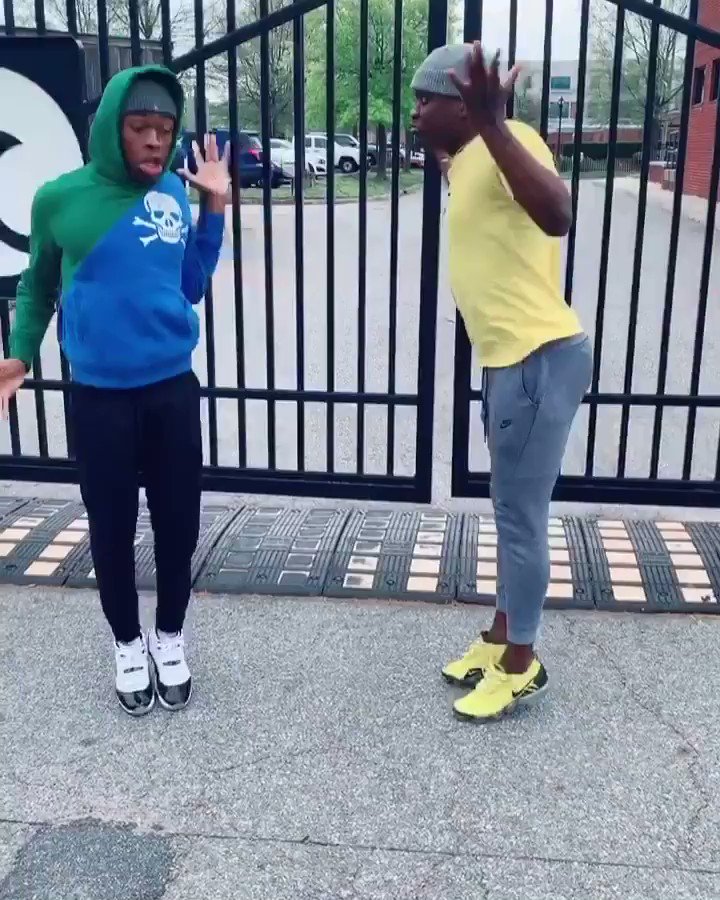 PJ Howard IV (@pjhowardiv) on Twitter photo 28/03/2020 01:47:26 OMGOD 🔥🔥🔥 WE WENT CRAZY 😱 I AM THE CREATOR OF THE #PGROOVECHALLENGE‼️ OMGOD 🔥🔥🔥 WE WENT CRAZY 😱 I AM THE CREATOR OF THE #PGROOVECHALLENGE‼️