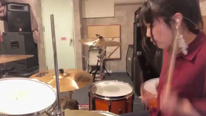 PERFECTION! Absolutely brilliant. Thank you @beichan_2 for sharing. Love seeing drummers get in the mix. Who’s next? #nickelbackriffchallenge 🤘🏼