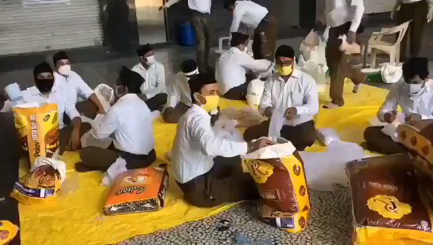 のメディア:RT @sudhirsukare1: आरएसएस के स्वयंसेवक जरूरतमंद परिवारों के लिए राशन पैकेट तैयार करते हुए ।। https: のメディア:RT @sudhirsukare1: आरएसएस के स्वयंसेवक जरूरतमंद परिवारों के लिए राशन पैकेट तैयार करते हुए ।। https:
