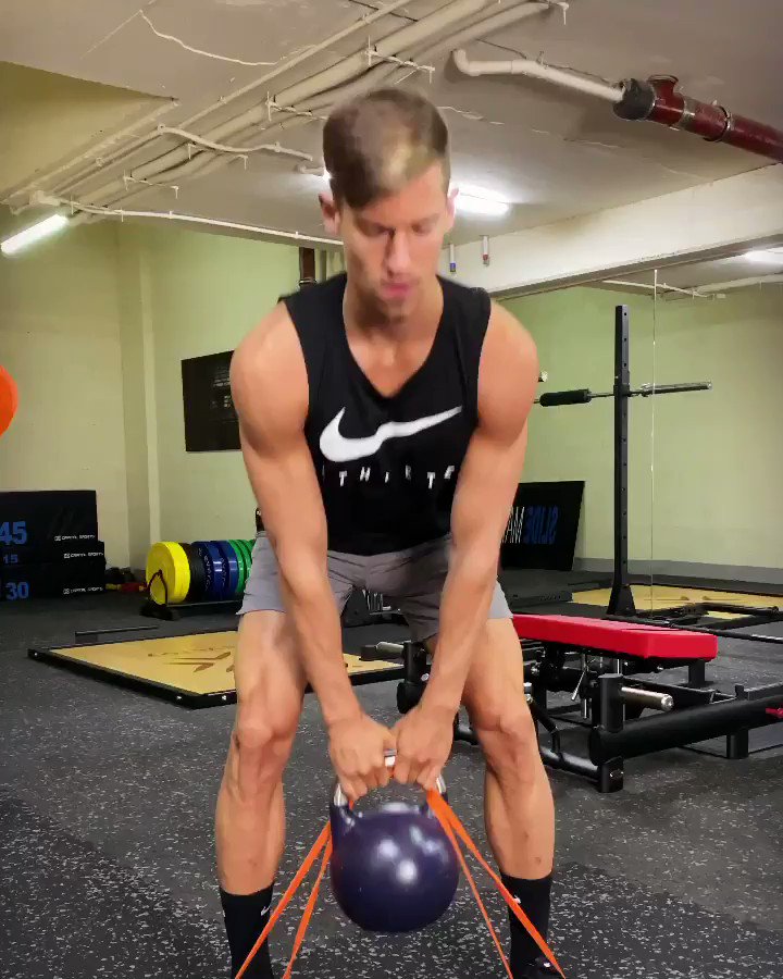Marcos Llorente (@marcosllorente) on Twitter photo 30/03/2020 17:31:58 Tiempo p̶e̶r̶d̶i̶d̶o̶ Tiempo invertido ⏳ 🏋🏼♂️💪🏻⚽️ 🎵Astronomia - Vicetone, Tony Igy Tiempo p̶e̶r̶d̶i̶d̶o̶ Tiempo invertido ⏳ 🏋🏼♂️💪🏻⚽️ 🎵Astronomia - Vicetone, Tony Igy