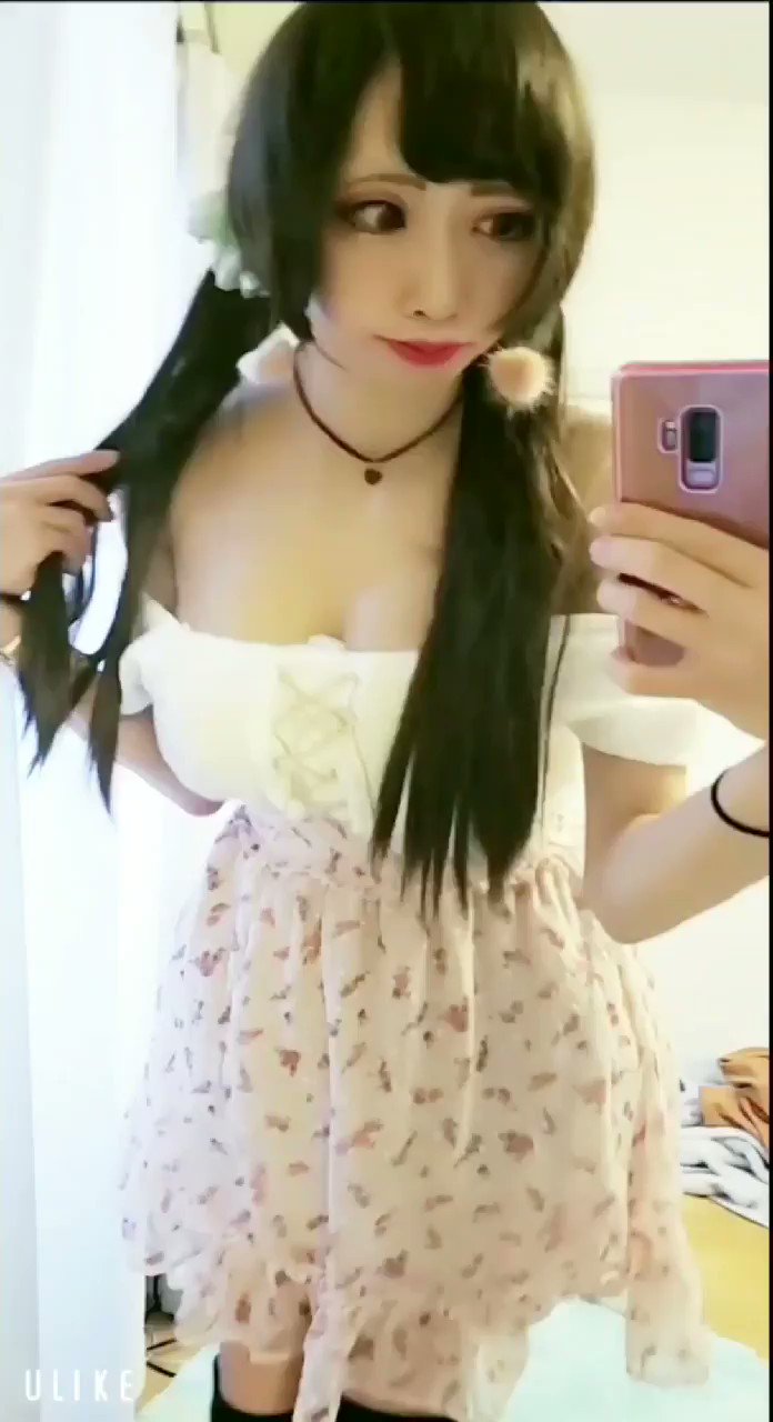 男の娘　豊胸  / X