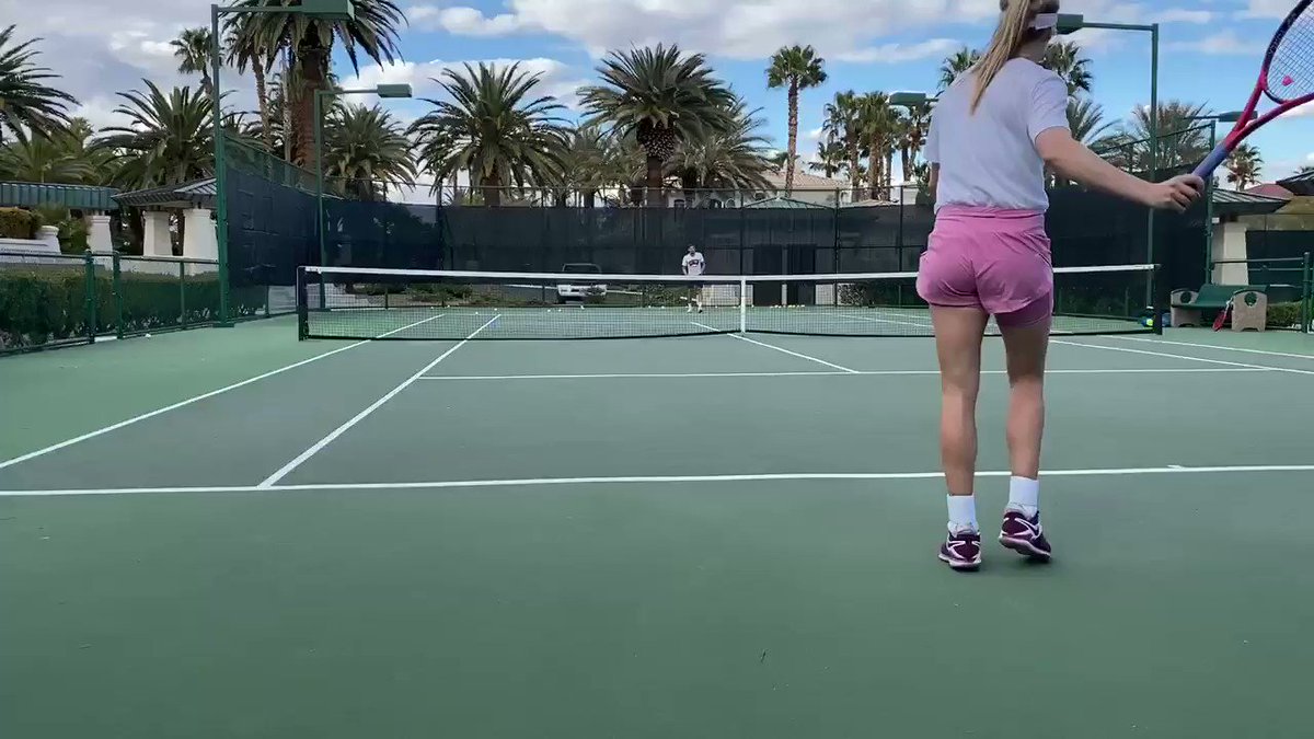 Genie Bouchard @geniebouchard