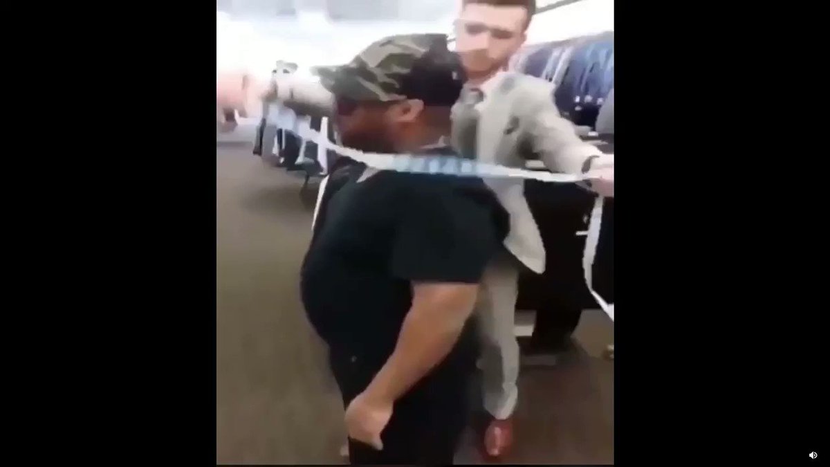 Disrn (@DisrnNews) on Twitter photo 01/04/2020 19:37:14 Comedy Break: Guaranteed funniest video you'll see today disrn.com/news/comedy-br… Comedy Break: Guaranteed funniest video you'll see today disrn.com/news/comedy-br…