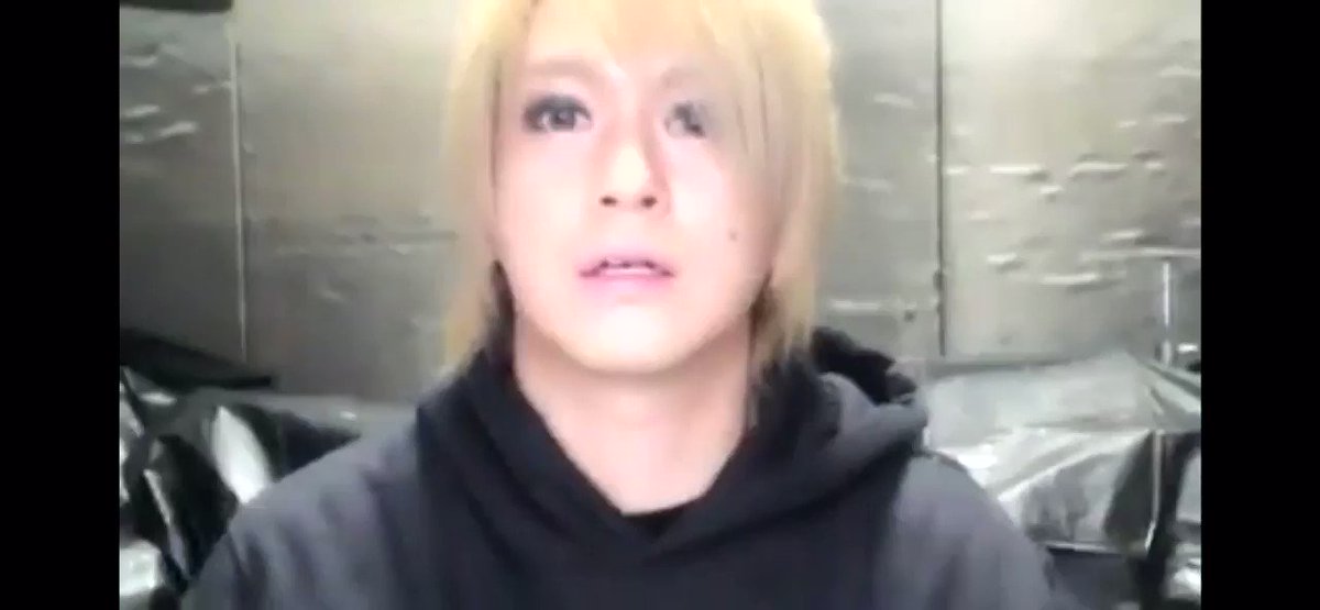 Dueljewelばる みなさん Youtubeって字幕出せるの知ってました 自分の放送を字幕有りで見て衝撃でした こんなに滑舌悪かったんですね そりゃ初めてライブを見に来た親父に感想聞いたら ライブの感想そっちのけで話し方教室勧められますわ 是非字幕