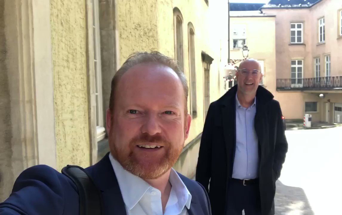 Den Deputéierte @claude_lamberty erkläert, firwat haut an der @ChambreLux iwwer grouss Infrastrukturprojeten diskutéiert gëtt: