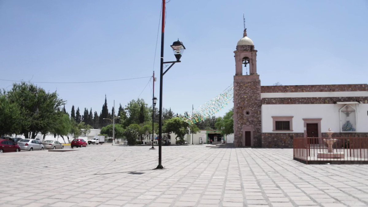 Para vencer al #Coronavirus seguimos trabajando unidos en todos los municipios, sanitizando áreas públicas como plazas, calles y mercados. Así, cuando tengas que salir de casa podrás hacerlo con confianza, siempre siguiendo las medidas de higiene.
#TodosPorAguascalientes