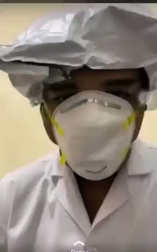 Savage💯🇿🇦 (@Layoyoz_Mayoyo) on Twitter photo 2020-04-04 06:53:53 #Day7OfLockdown the Doctor from Italy have found the vaccine take a look and see yourself how its like. 🔑 #Day7OfLockdown the Doctor from Italy have found the vaccine take a look and see yourself how its like. 🔑