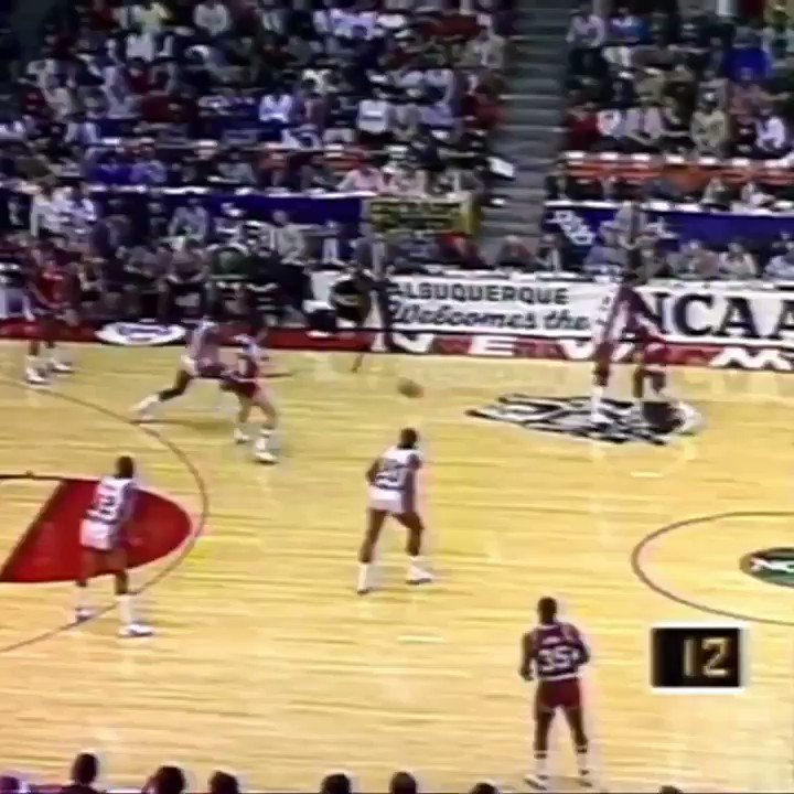 Happy birthday in heaven to the great Billy Packer. They won it  .. on the dunk! 