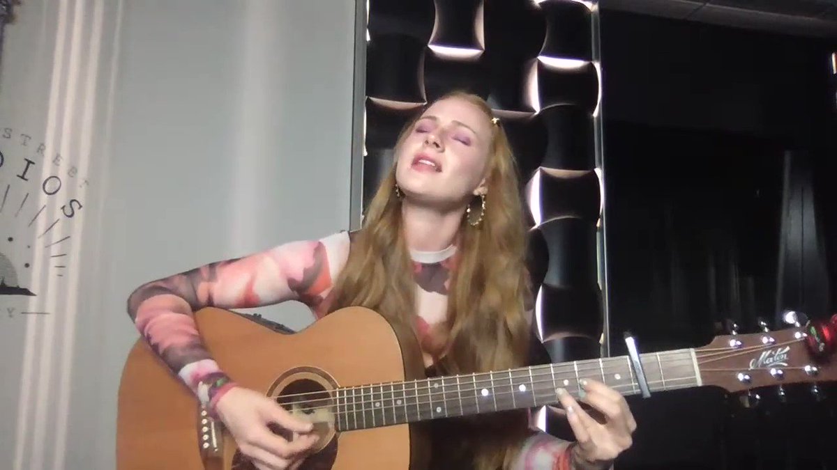 The lovely @VeraBlueMusic closing out todays Fools Gold Stage for #lockdownlive π€
Back tomorrow from 5pm, https://t.co/4x9T0GARzz for details β‘οΈ https://t.co/b4MGocVthH