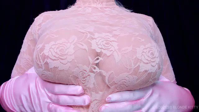 Model - Goddess Kitty dominatrix