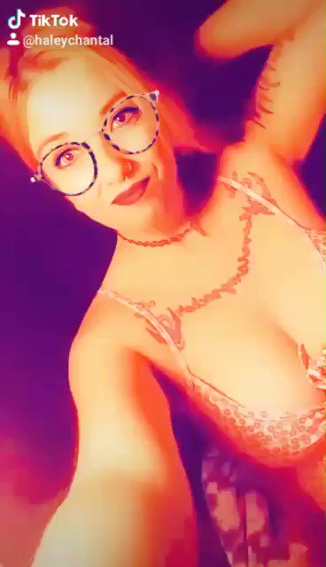 When tiktok people start to realize you're from Pornhub too. https://t.co/qW5Jgys3lE