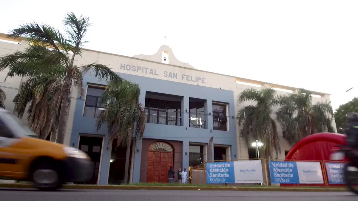 Hoy entregamos 65 camas hospitalarias en el marco del plan de acción que lanzamos para apoyar a las comunidades de San Nicolás y Ramallo. Son 19 camas de terapia intensiva y 28 de internación para el Hospital San Felipe y 18 camas de internación para el Hospital Gomendio. https://t.co/CHOy8FCjY2