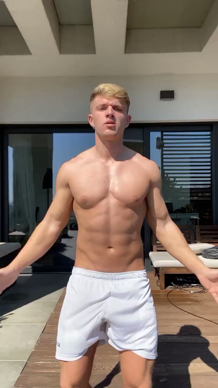 Paul Cassidy on Twitter "Home workout? 🍌👀 https//t.co/AT0OpAYxqG